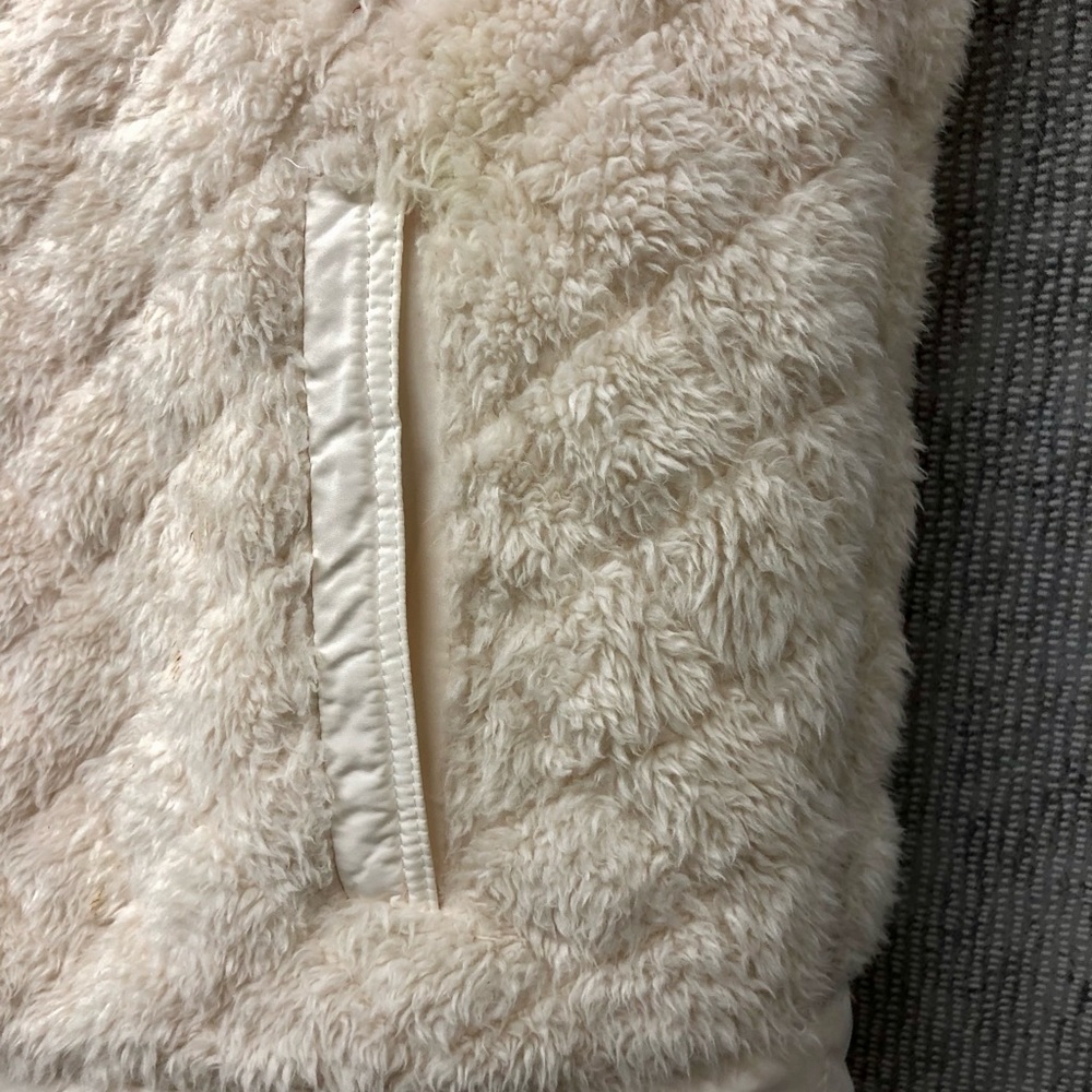 Soft Reversible Vest - Picture 9 of 16